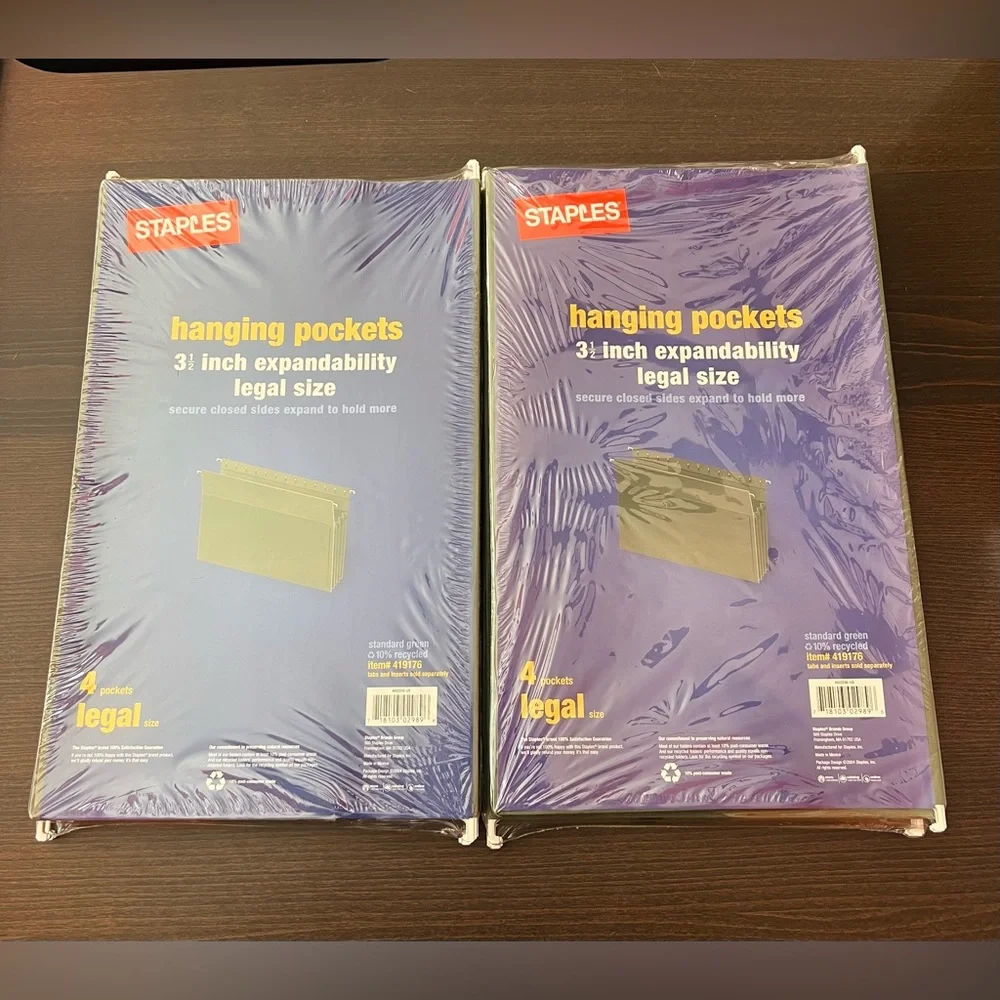 Staples 3 1/2‎ inch Legal Size Green Hanging Pockets 8 pack